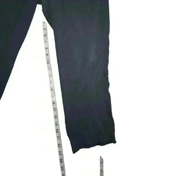 Athleta Womens Gray Trekkie Cropped Pant 6 - Picture 13 of 14